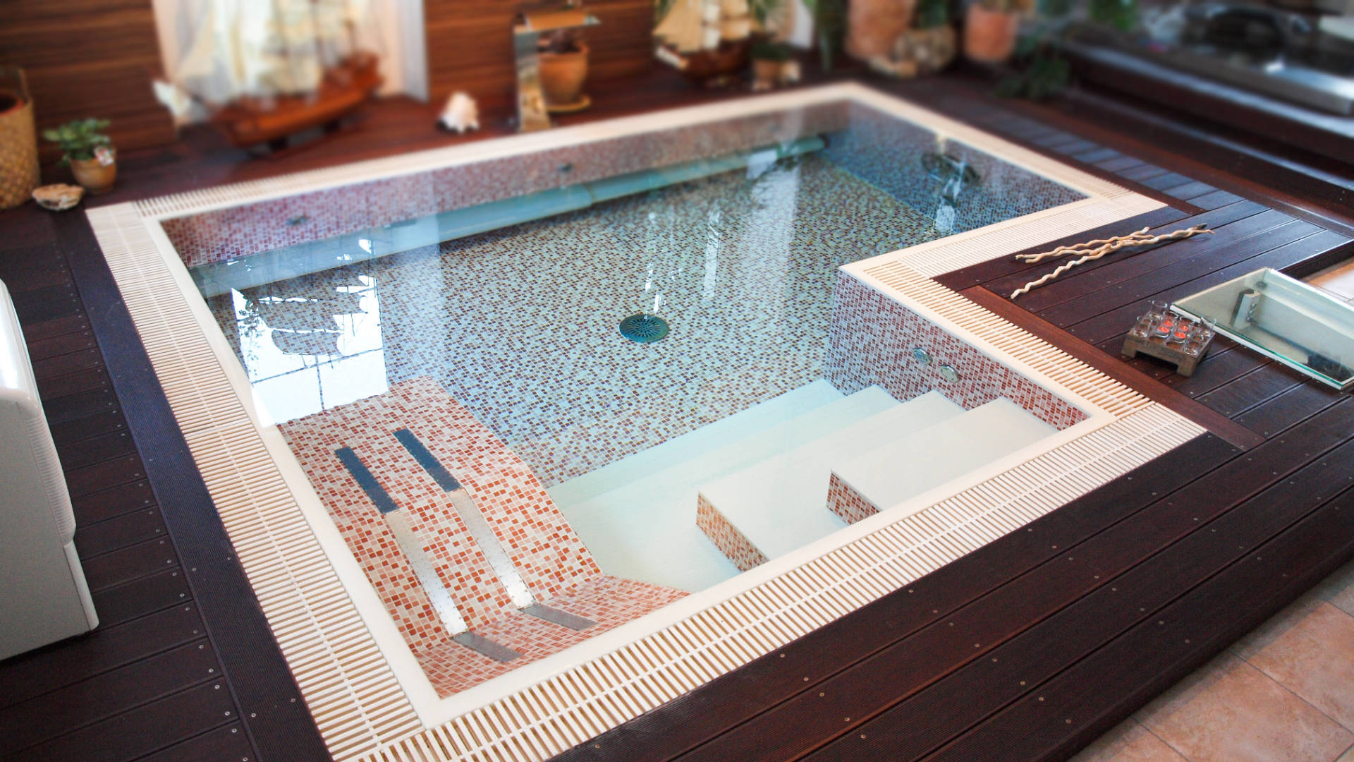 bazeny-brandejsky.cz